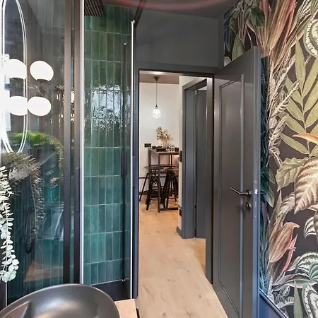 Flatista Homes - Jungle House Apartment