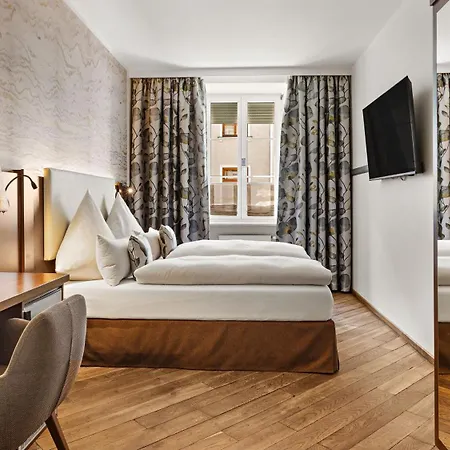 Deutsche Eiche 3* Munich