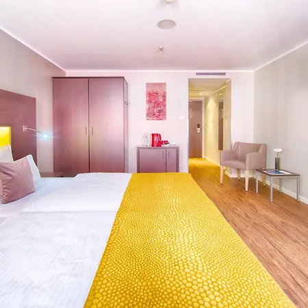 Hotel Leonardo Center 4*