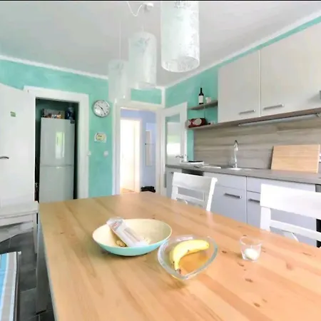 Zimmer Homestay *