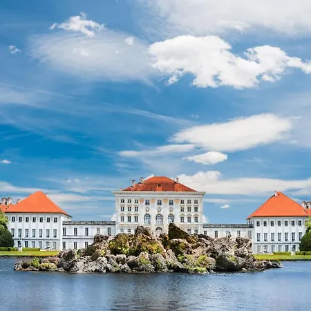 Отель Holiday Inn Express Munich City West By Ihg Мюнхен