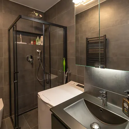 Appartamento Sweethome - Super Zentral Und Modern, Kueche, Wifi