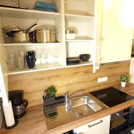 Amazing, Spacious In Excellent Location *