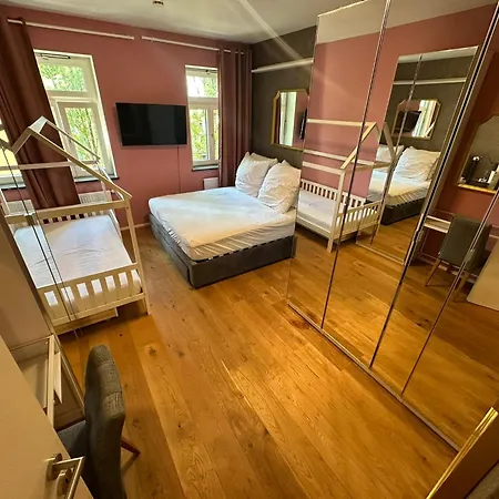 5 Min Walk From The Oktoberfest - Entire *
