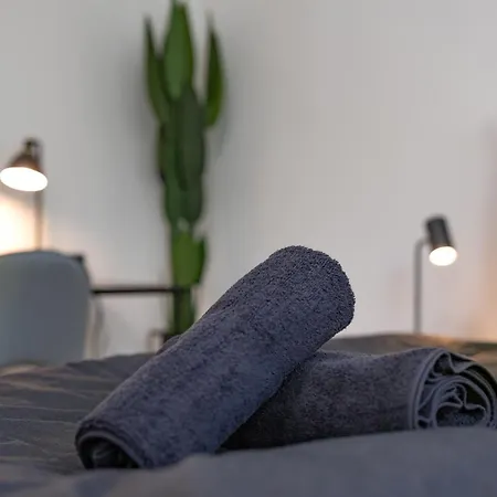Sweethome - Kueche, Stellplatz, Wlan, Naehe S-bahn Apartment *