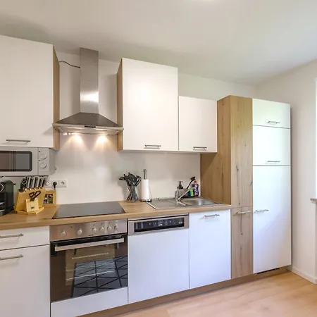 Apartment Sweethome - Kueche, Stellplatz, Wlan, Naehe S-bahn Munich