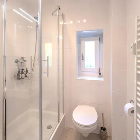 Apartment Sweethome - Kueche, Stellplatz, Wlan, Naehe S-bahn