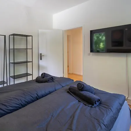Apartment Sweethome - Kueche, Stellplatz, Wlan, Naehe S-bahn Munich