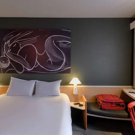 Hotel Ibis Parkstadt Schwabing 3*