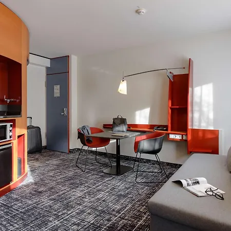 Hotel Novotel Parkstadt Schwabing 4*