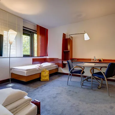 Novotel Parkstadt Schwabing 4* Μόναχο