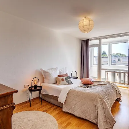 2br In Schwabing- What'app - 0034-635-520-036 - For Reservations! * Munich