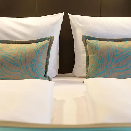 Hotell One Muenchen-olympia Gate 3*