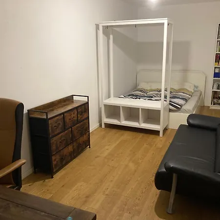 Zentrales Zimmer, Naehe Oktoberfest, Bett Und Schlafcouch Apartment Munich