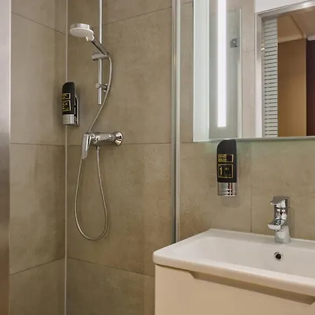 Hotel Leonardo Boutique