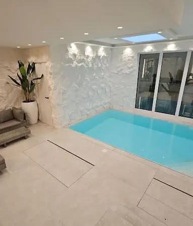 Ug Neubau - Pool, Gym, Sauna, Zweites Bad Extra Buchbar Apartment München