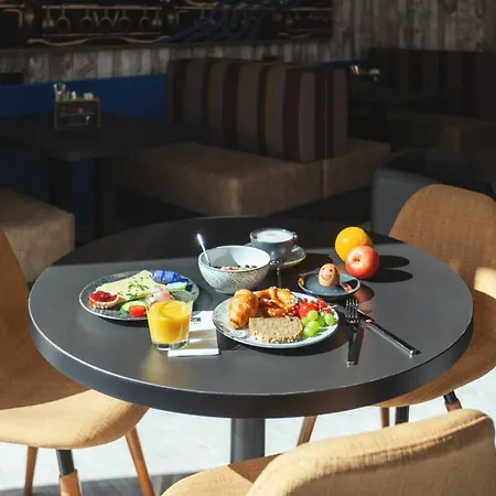 - The Niu, Brass Olympiapark By Ihg 3* Munich