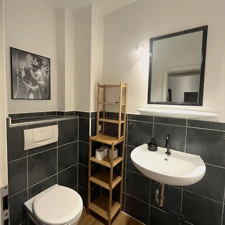 Apartment Loft Directly Next To Oktoberfest And Downtown