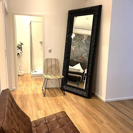 Apartment Loft Directly Next To Oktoberfest And Downtown *