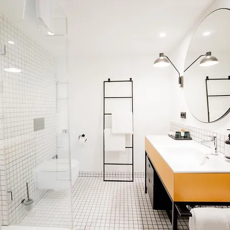 Bob W Muenchner Freiheit Hotell 4*