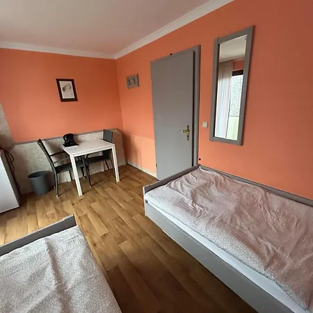 Hostel Budget Aubing Apartmenthostel Aub 162 Munich