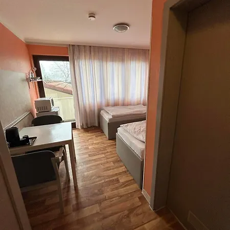 Budget Aubing Apartmenthostel Aub 162 Munich