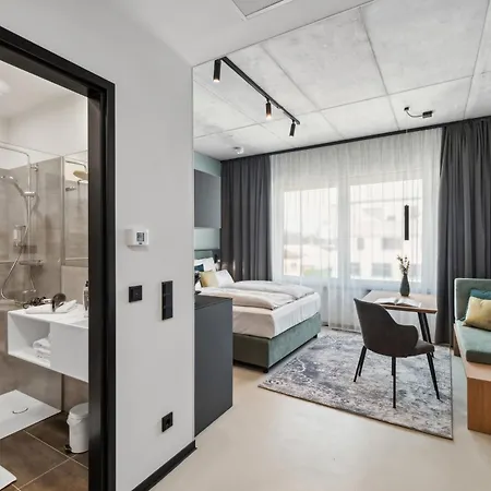 Nena East Aparthotel Munich