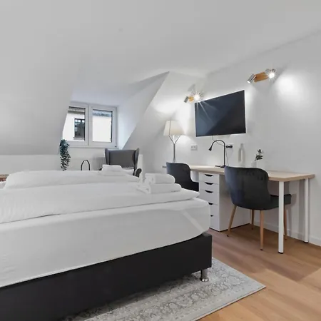 Flatista Homes - Luise * Munich