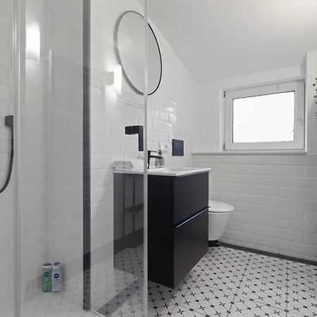 Flatista Homes - Luise Apartment Munich