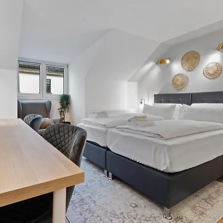 Flatista Homes - Luise * Munich