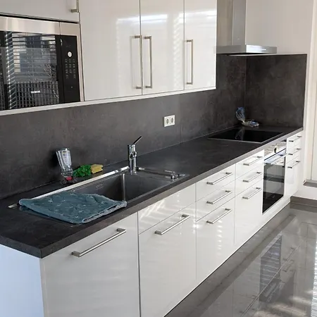 Doublebedroom With Bath Doppelzimmer Mit Bad *