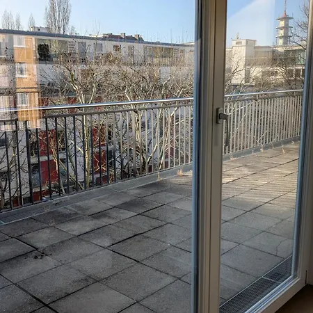 Doublebedroom With Bath Doppelzimmer Mit Bad * Munich