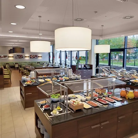 By Marriott East Ξενοδοχείο 4*