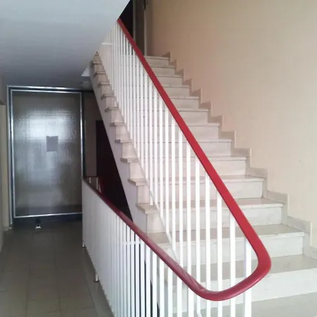 Apartment Furnished U6 Harras Munich