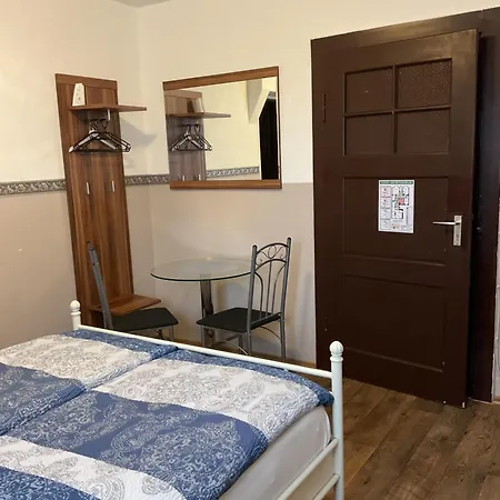 Ostello Anna - Monteurzimmer