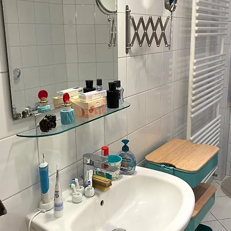 Apartment Connected Near Ostbahnhof With Balcony Munich