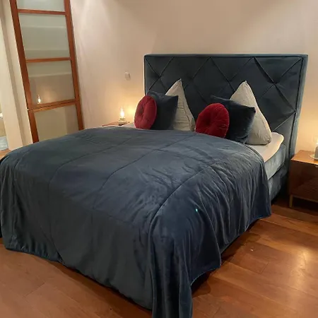 Rooftop Loft Flat For 4 Guests Apartment Munich