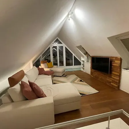 Rooftop Loft Flat For 4 Guests Apartment Munich