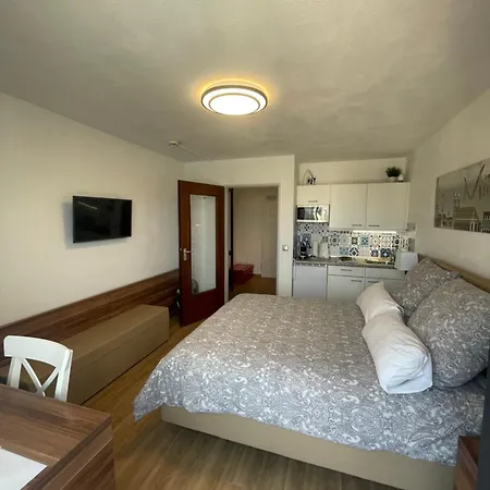 At Station Apartment Munich