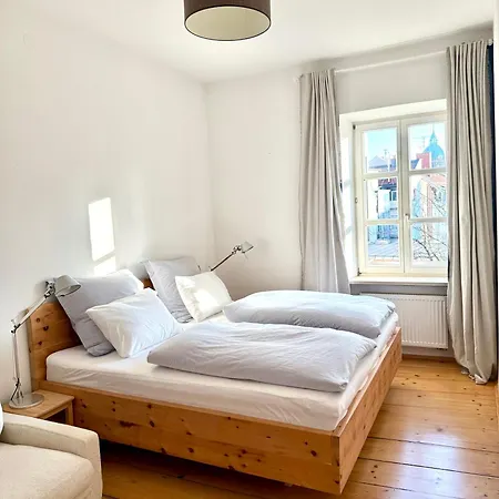 Apartment New Furnished, Exclusive Large Flat In Center, 30min To Airport *