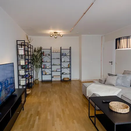 Lumen Homes - Altstadt-residenz, Direkt Im Zentrum, Geraeumiges Mit 5 Zimmern, Kueche Apartment *