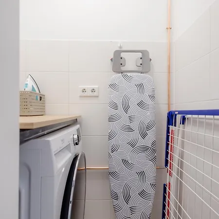 Lumen Homes - Altstadt-residenz, Direkt Im Zentrum, Geraeumiges Mit 5 Zimmern, Kueche * Munich