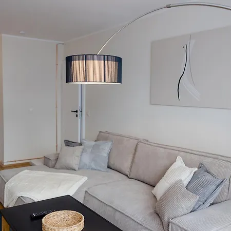 Lumen Homes - Altstadt-residenz, Direkt Im Zentrum, Geraeumiges Mit 5 Zimmern, Kueche Apartment Munich