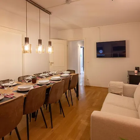 Large 110 Qm In Very Cetral Location 1 To 12 Guests Апартаменты *
