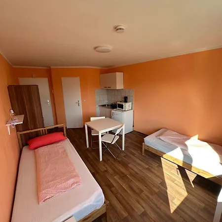 Budget Olympia Park Apartmenthostel 53 * Munich