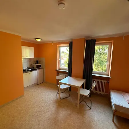 Budget Olympia Park Apartmenthostel 53 Aparthotel