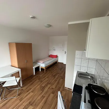 Budget Olympia Park Apartmenthostel 53 Aparthotel