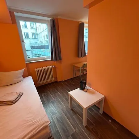 Appartamento Budget Station Apartmenthostel Sen 14 *