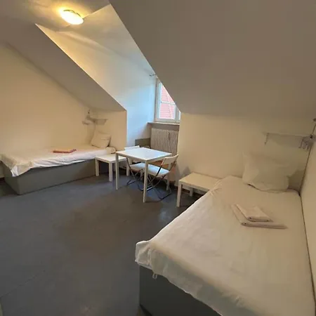 Budget Station Apartmenthostel Sen 14 *