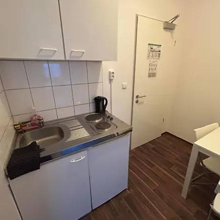 Budget Station Apartmenthostel Sen 14 * Monaco di Baviera